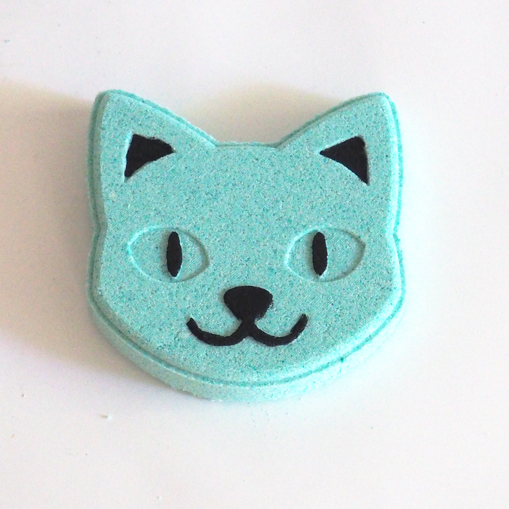 Itty Bitty Kitty Bath Bomb